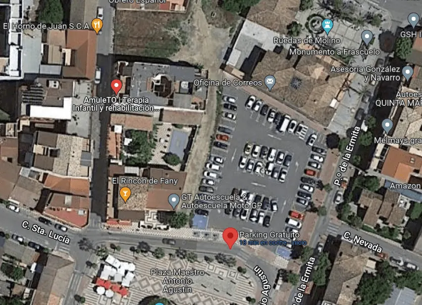 Vista de satélite de la zona: la consulta de AmuleTO y, a pocos metros, el aparcamiento público gratuito junto a la calle Santa Lucía